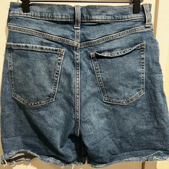 Old Navy Women's Distressed Blue Jean Shorts - Picture 4 of 5